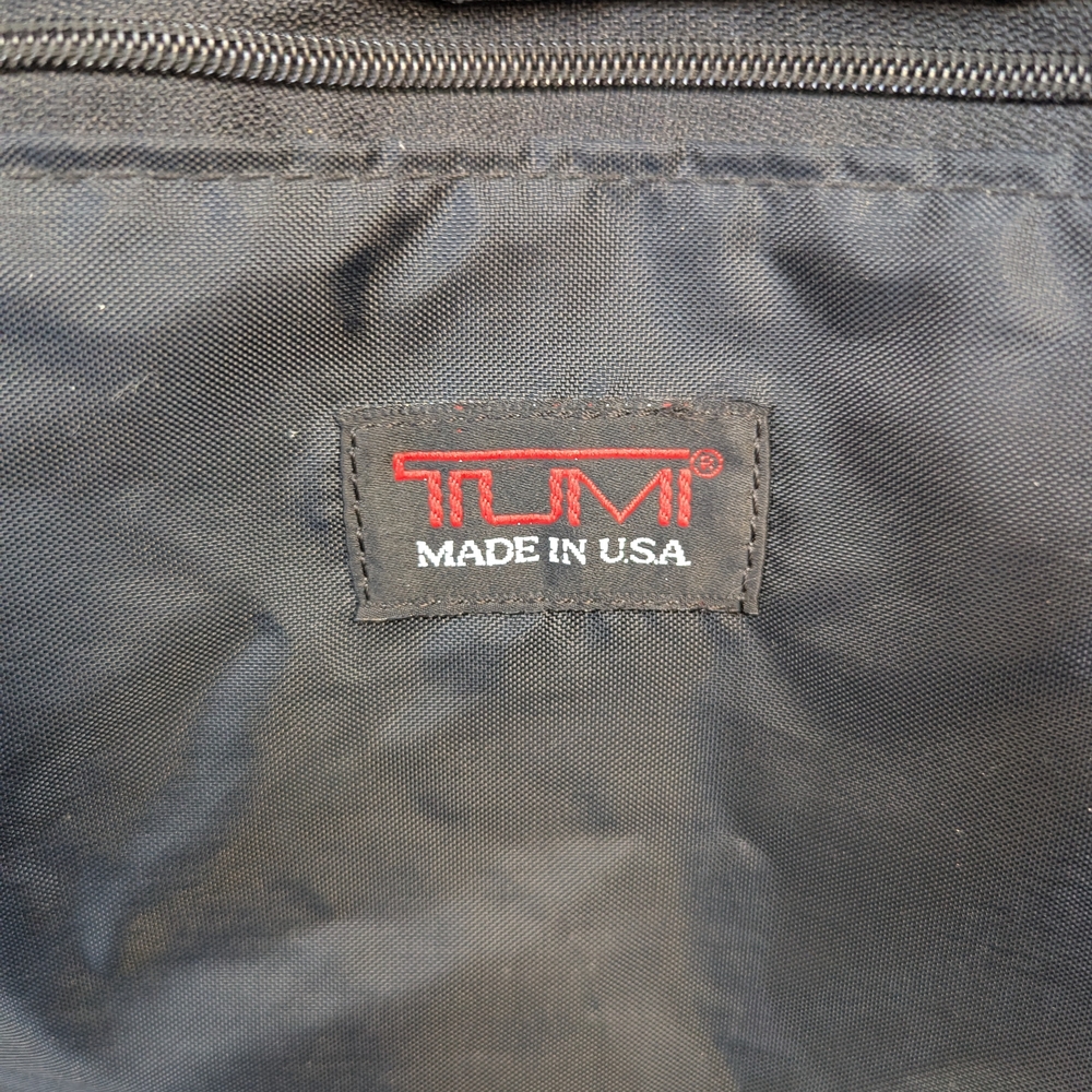 Tumi Classic Black Duffel Bag - Picture 12 of 14